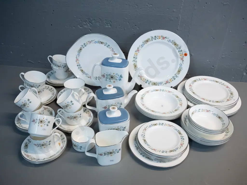 Royal Doulton "Pastorale" pattern dinnerware - 4 piece luncheon set with 5 piece tea and 6 piece coffee sets Image 1++