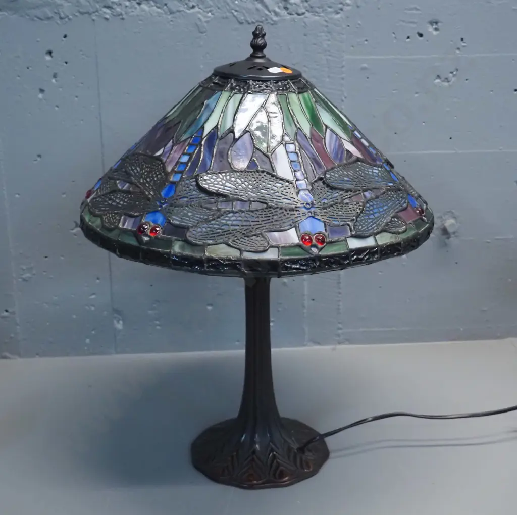 reproduction Tiffany style bronze finish table lamp w/ dragonfly pattern leadlight shade H-510 D-400 Image 1++