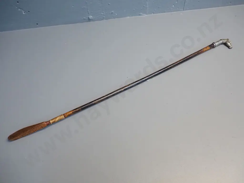 riding crop with horse head finial L-720 - some wear Image 1++