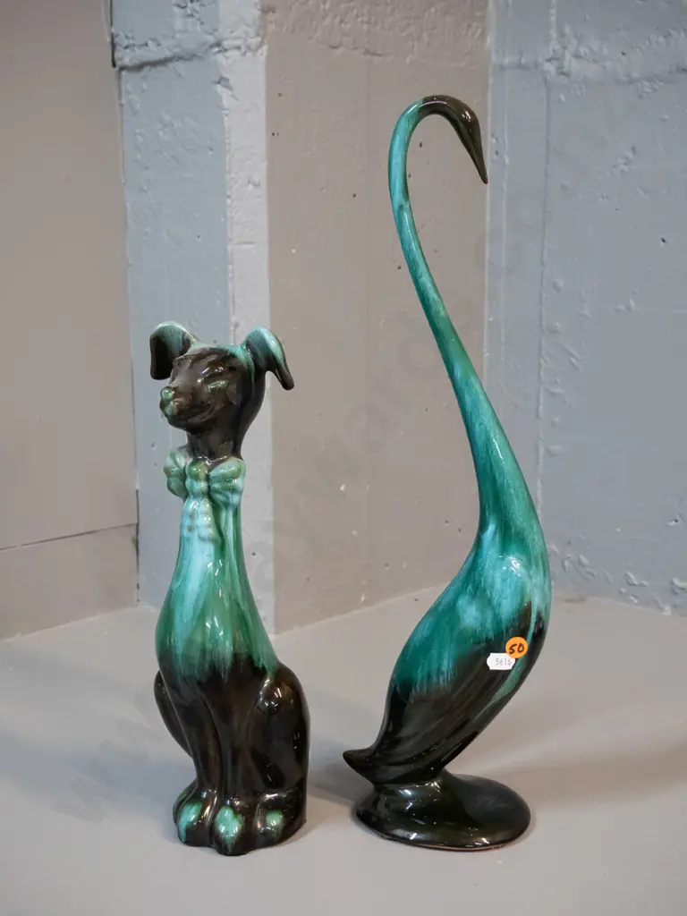 2 Blue Mountain Pottery animal figures - tall long necked bird H-470and a sitting dog H-340 Image 1++