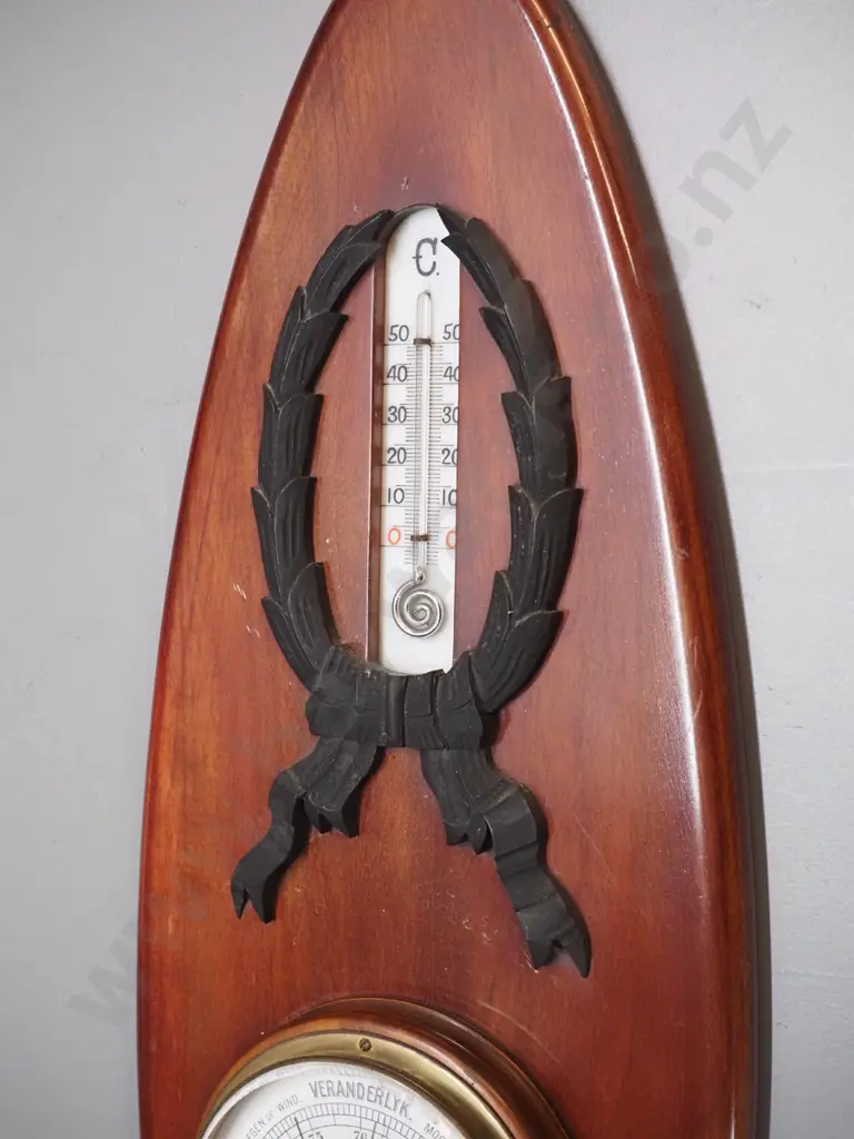 Veranderlyn wood-cased wall-barometer / thermometer H-460 W-200 Image 1++