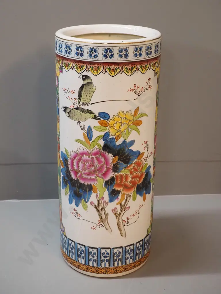 Chinese tall vase or umbrella stand with chrysanthemum and bird motifs - hairline crack H-475 D-190 Image 1++