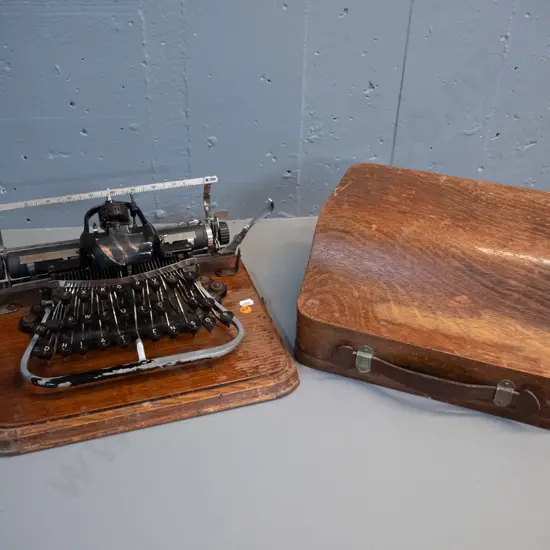 vintage oak-cased portable typewriter - Blickensderfer / New Sealand Typewriter Co. - general wear and tear