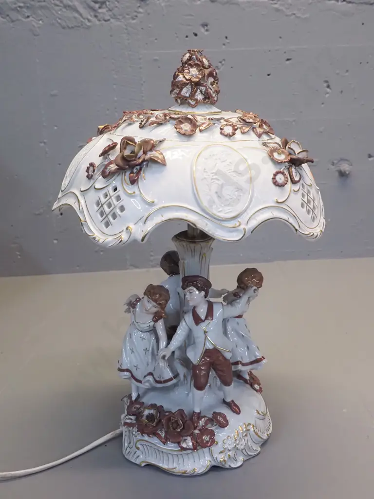 Dresden china ornate figural table lamp H-420 D-280 Image 1++