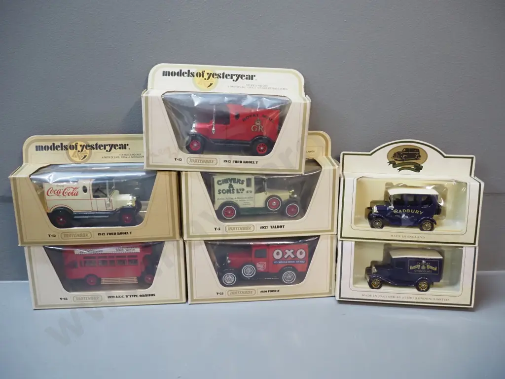 5 Matchbox Models of Yesteryear model vehicles in original boxes and 2 smaller Cadbury delivery trucks Image 1++