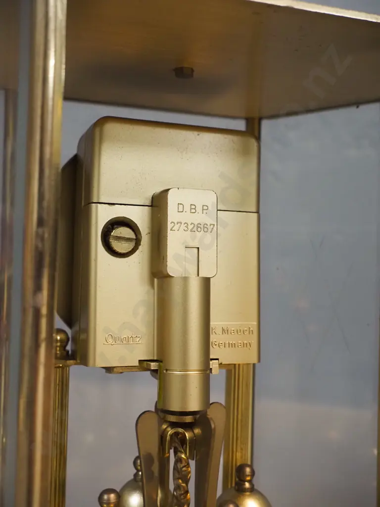"Koma" German anniversary clock in brass and glass case, quartz movement H-230 W-200 D-130 Image 1++