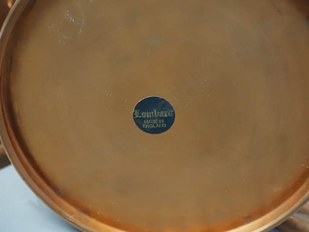 graduated set of 3 copper jugs -  marked Longbard England. Largest has a dent H-200 W-190 Image 1++