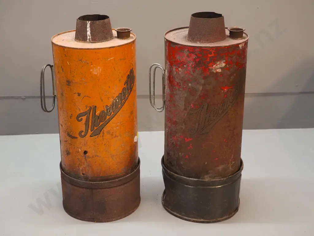 2 vintage Thermettes, both with corrosion and wear to finish, some dents - H-400 Image 1++