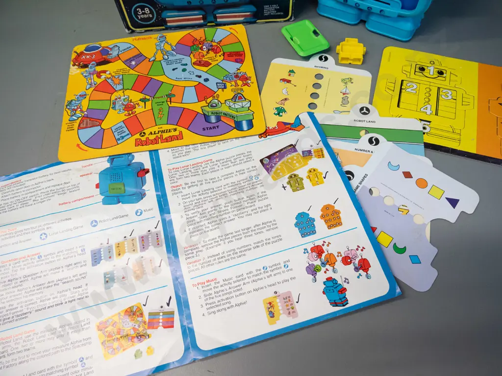 retro Playskool Alphie electronic robot educational toy H-270 W-240 with cards, instructions, original box Image 1++