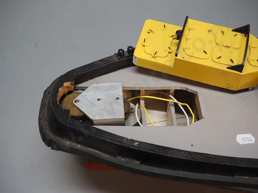 painted timber model boat - tug or fireboat? Has motor, untested. H-390 L-720 Image 1++