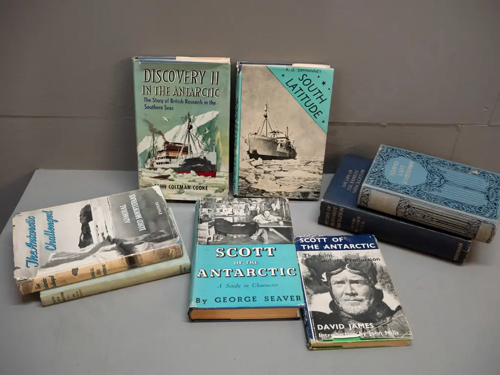 8 books on Antarctic exploration including Life of Shackleton by Hugh robert Mill, 3 titles about Scott, etc. Tears to Image 1++