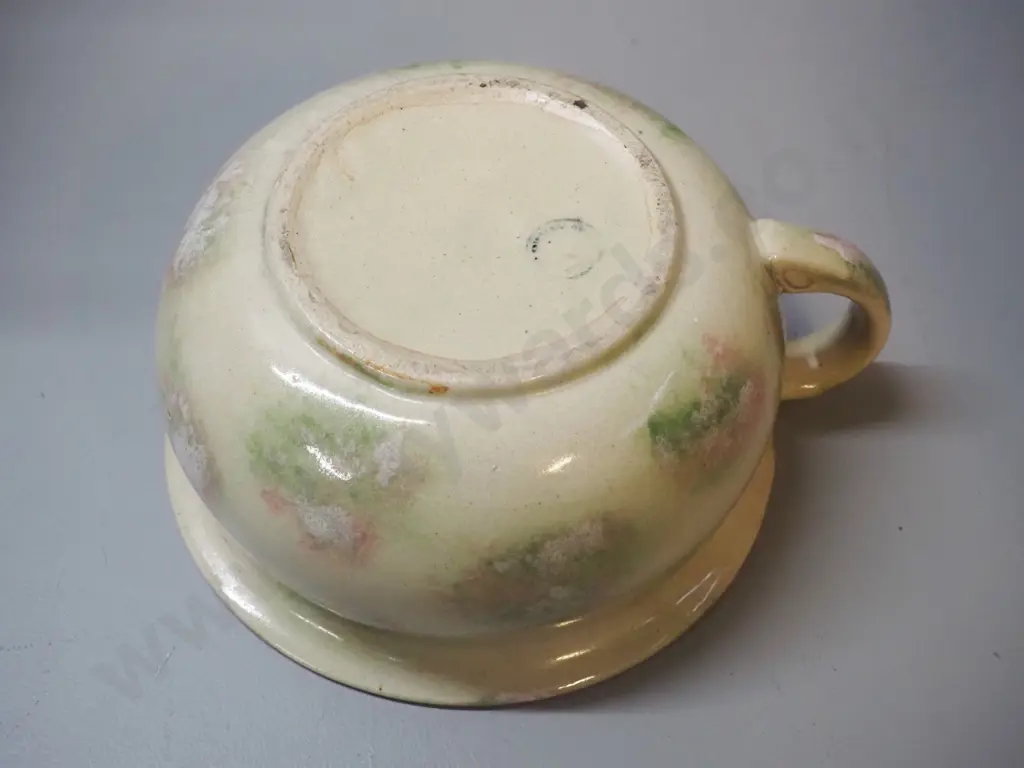 Timaru Potteries mottled glaze chamber pot H-125 D-280 Image 1++