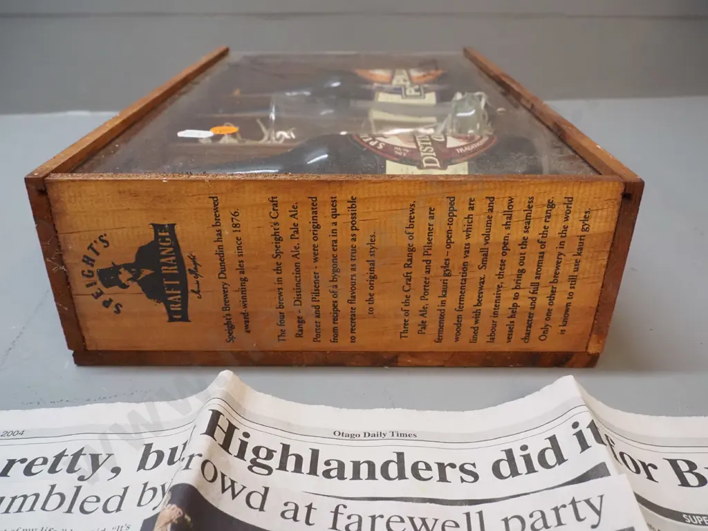 wood-cased set of 4 Speights special edition beers with perspex top signed by Tony Brown, dated 26/4/2004, with news Image 1++