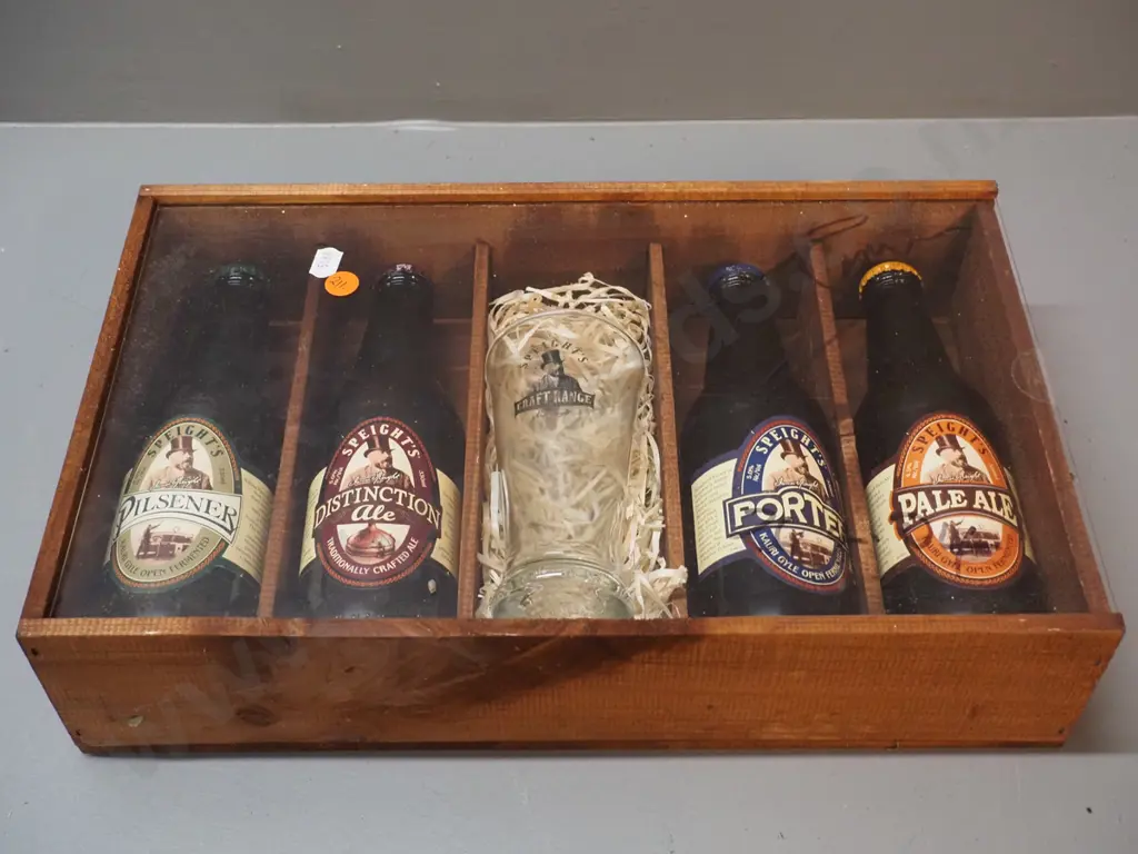 wood-cased set of 4 Speights special edition beers with perspex top signed by Tony Brown, dated 26/4/2004, with news Image 1++
