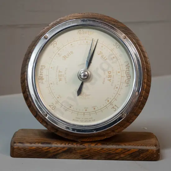 oak-cased desktop or mantel barometer - made in England H-160 W-150