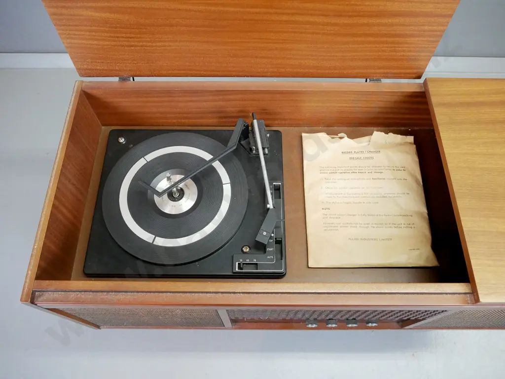 retro mahogany cased Murphy radiogram with Fisher & Paykel logo with documents H-540 W-890 D-390 Image 1++