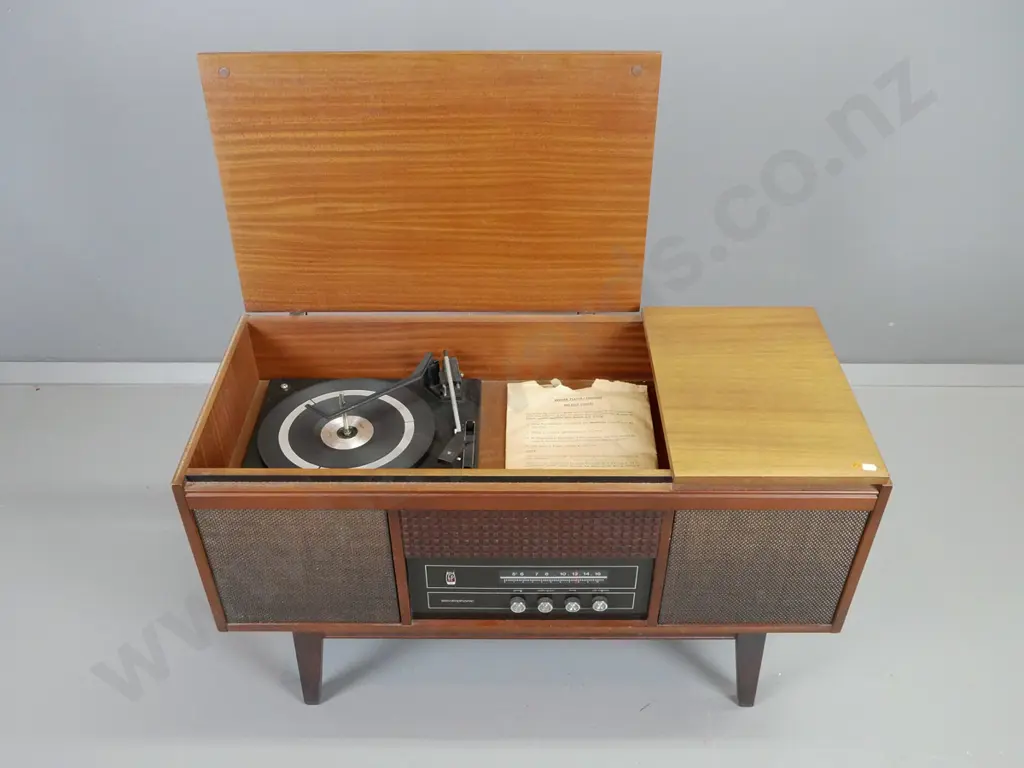 retro mahogany cased Murphy radiogram with Fisher & Paykel logo with documents H-540 W-890 D-390 Image 1++