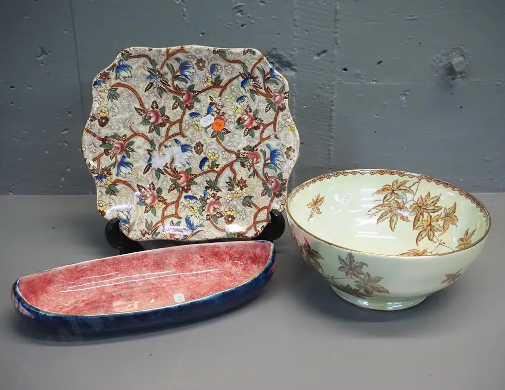 3 pieces of Maling china - lustre Golden Spray pattern bowl H100 D220, lustre rose pattern cake plate and a stipple Image 1++