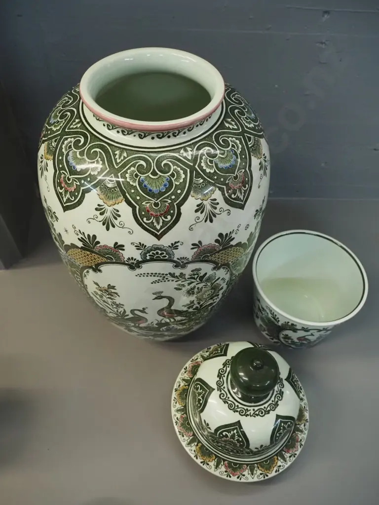 Villeroy & Bosch "Paon" peacock motif large lidded urn H- 520 and small jardiniere Image 1++