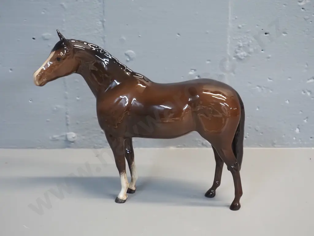 Beswick horse figure H-210 L-240 Image 1++