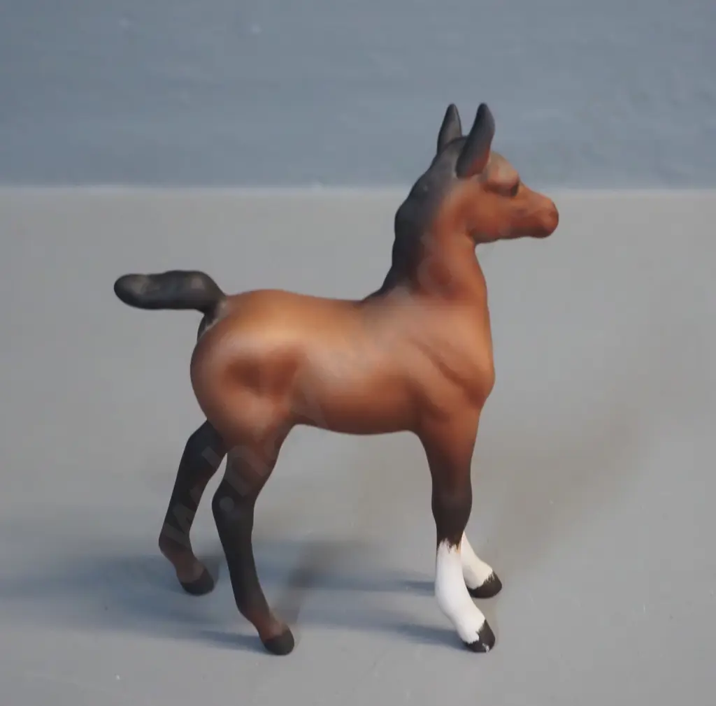 small Beswick foal figurine H-115 L-90 Image 1++
