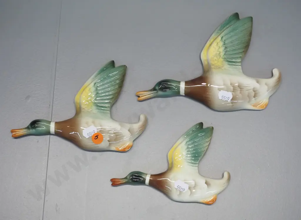 set of 3 English flying wall ducks - one marked Keele St Pottery Staffordshire - largest is H-120 W-165 Image 1++