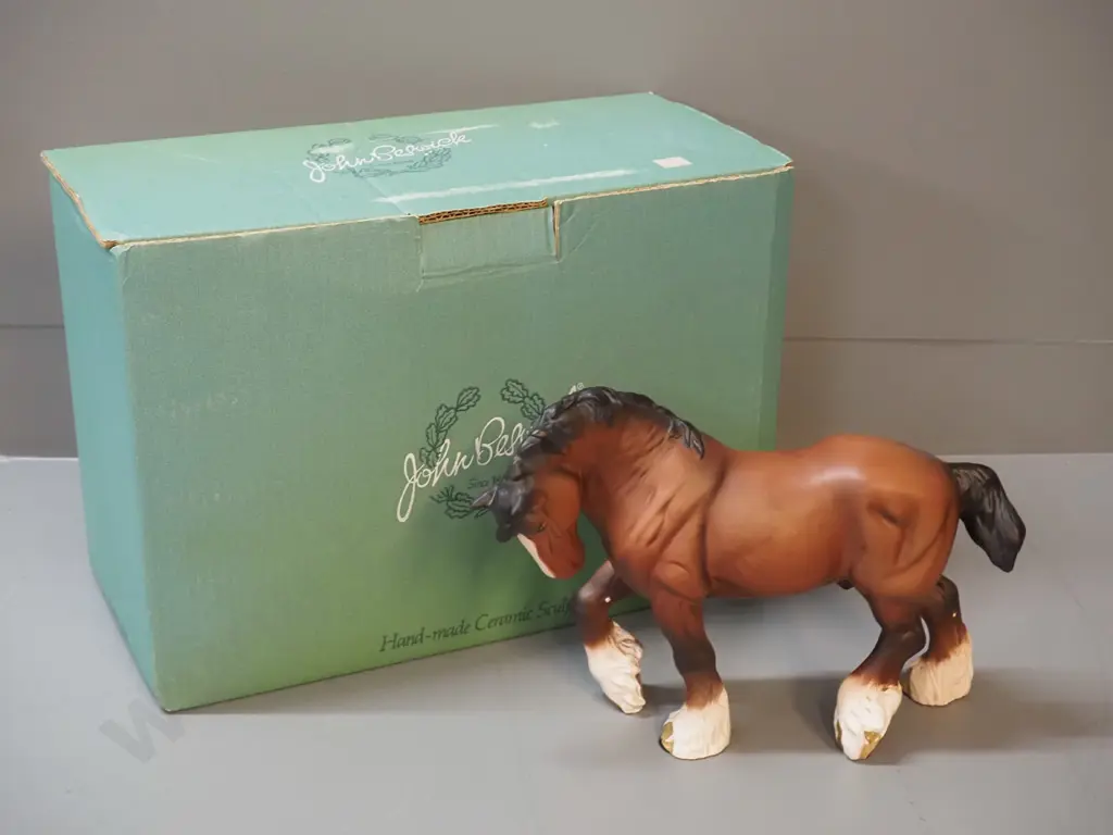 Beswick large matte finish shire horse H-220 L-300, with original box. Image 1++