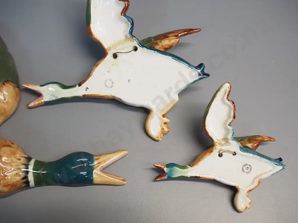 8 Beswick flying wall ducks in various sizes, largest one and 2 others have mends, smaller ones have pockets, largest is Image 1++