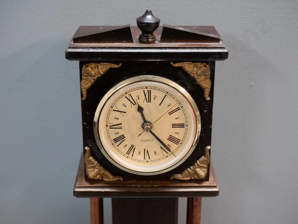 mahogany cased miniature long-cased mantel clock with columns, ormolu detail, quartz movement H460 W140 Image 1++