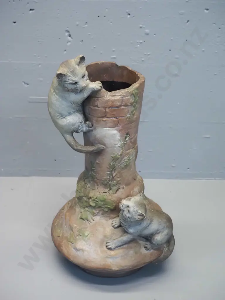 large Czech terracotta / pottery relief pattern vase with 2 cats - stamped 17C5 H-430 D-220 Image 1++