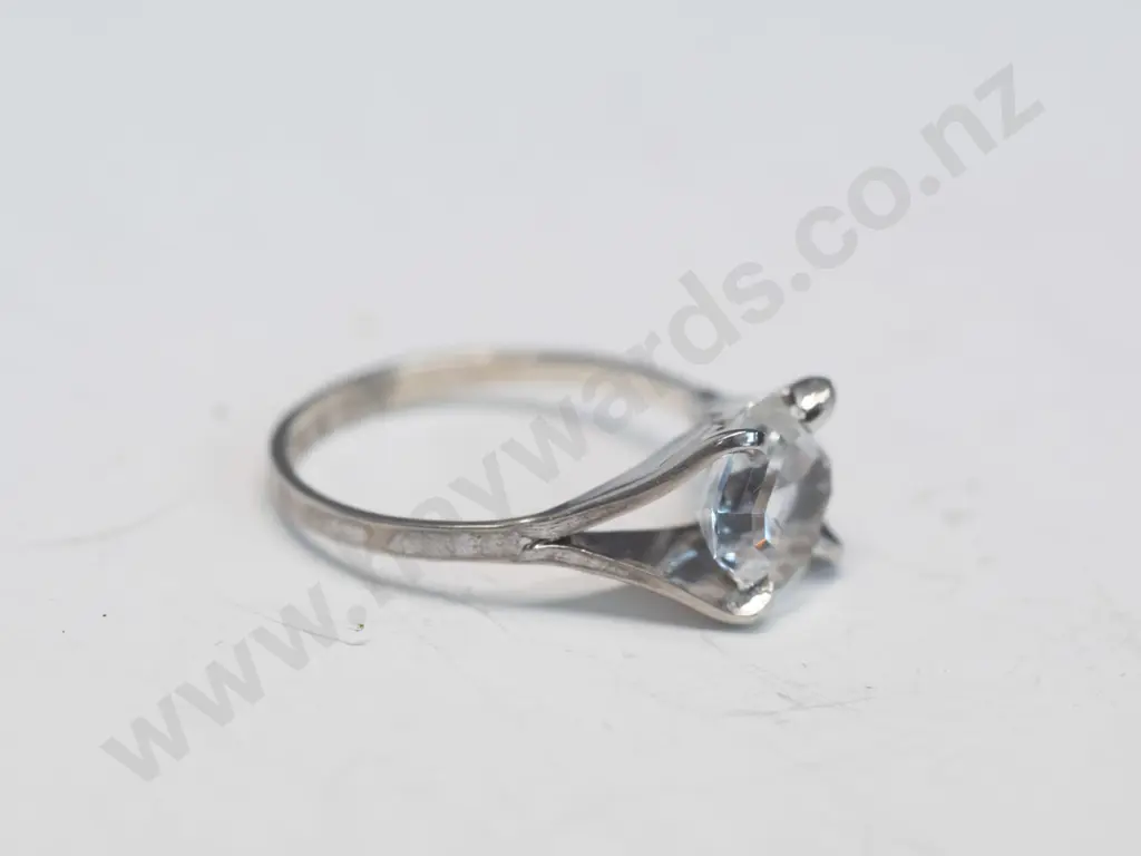 slver cz ring  stamped sterling silver Image 1++