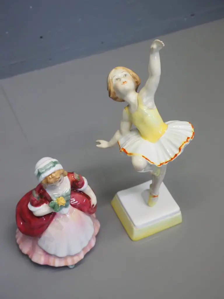 2 figurines - Royal Worcester "Tuesday's Child" ballerina H-220 and Royal Doulton "Valerie" Image 1++