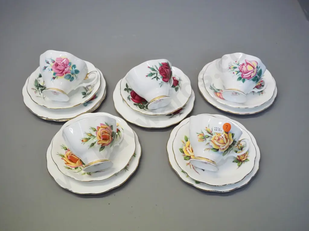 4 Royal Albert 'Sweetheart Roses' trios, another cup with mismatched saucer and plate and a spare plate Image 1++
