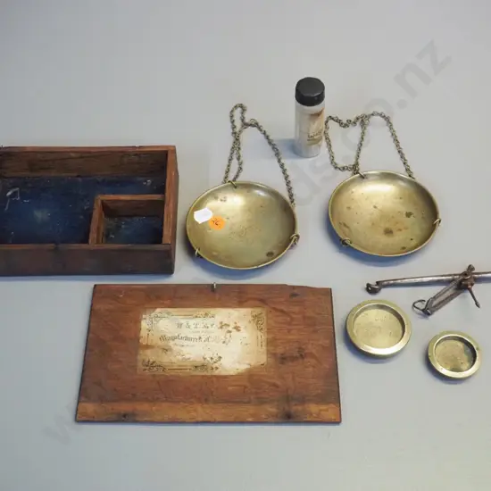 vintage part set of Avery gold scales in wooden case, with tiny gold nugget in jar - missing scale support stand, lid