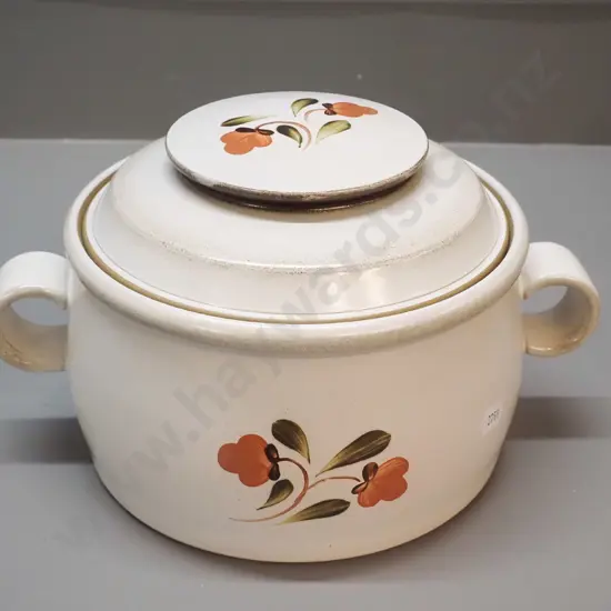 large retro floral pattern Denby lidded handled casserole H-160 W-270