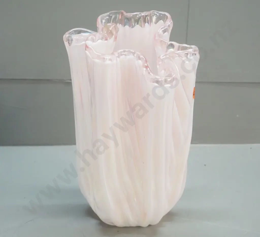 heavy art glass ribbed opalescent pink vase H-440 Image 1++