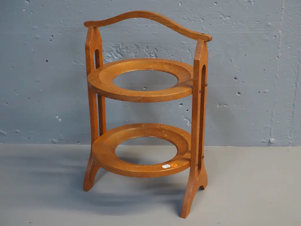 deco oak 2-tier plate serving stand H-430 W-285 Image 1++