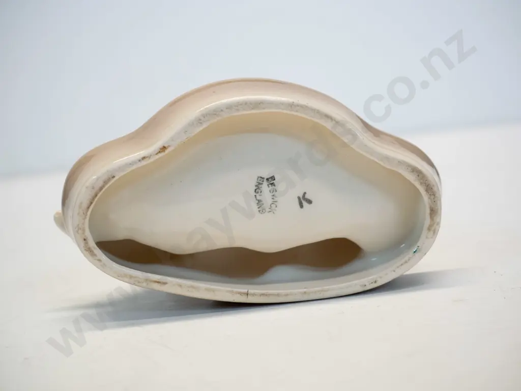 small Beswick duck dish Image 1++