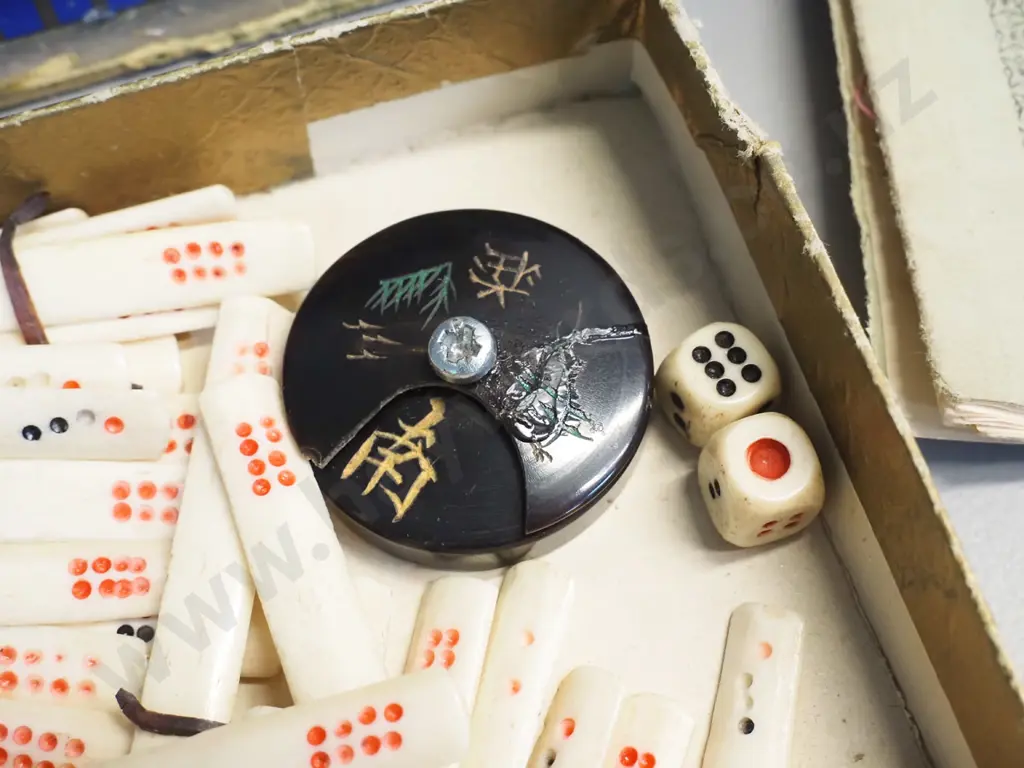 vintage mahjong set with bone & bamboo pieces and counters, with instruction sheet. Round counter repaired, box not Image 1++