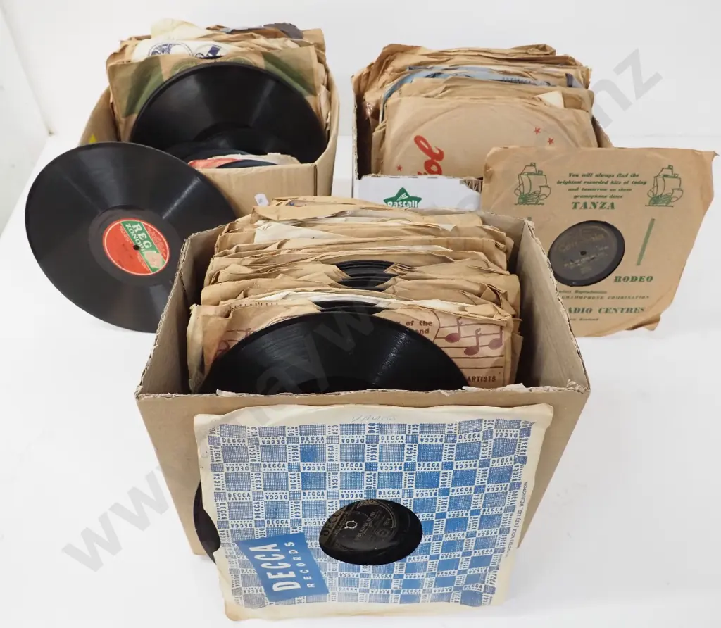 His Master's Voice gramophone in mahogany cabinet, with  large assortment of records, tin of needles H-870 W-450 D-430 Image 1++