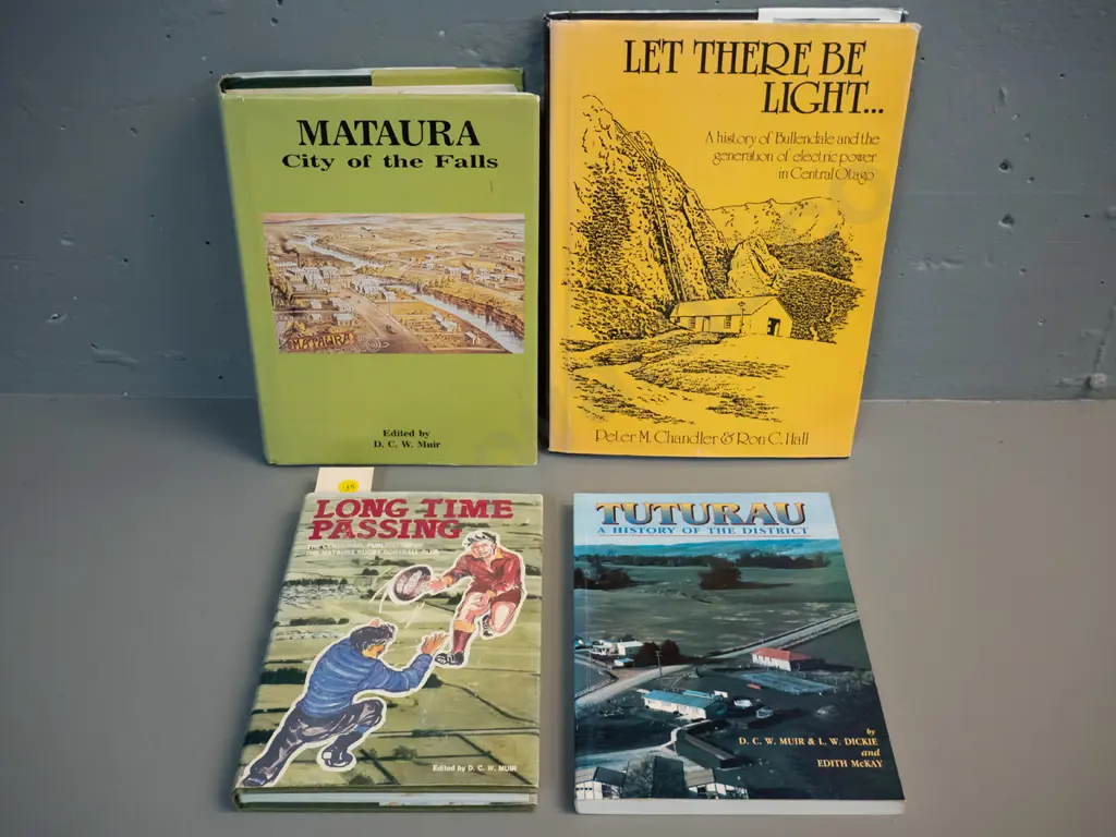 4 books: Mataura rugby & history, Tuturau, Bullendale / Central Otago electricity generation - minor wear Image 1++
