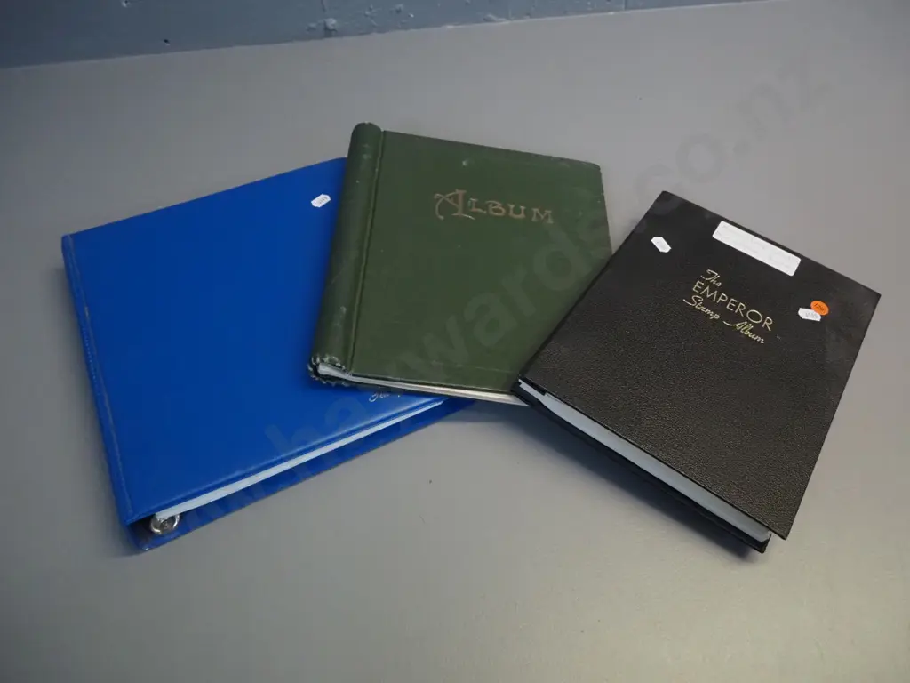 3 New Zealand stamp albums with assorted contents, full face onwards Image 1++