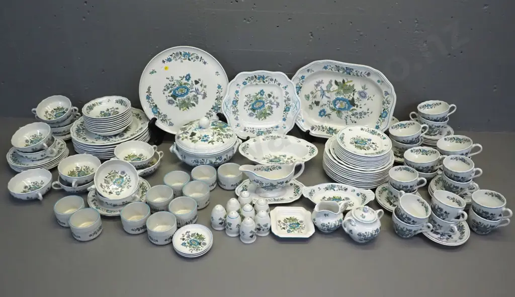very large collection of Spode "Mulberry" dinnerware, including gravy boat and saucer, lidded vege, ramekins, soups, Image 1++