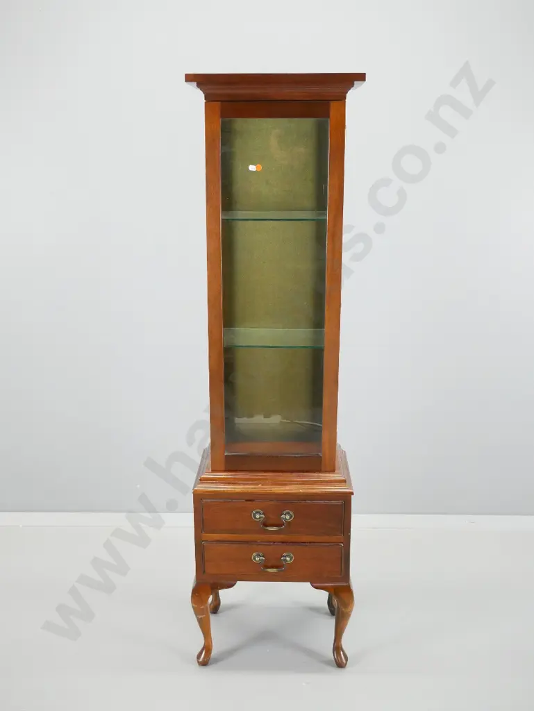 reproduction mahogany display cabinet with glazed sides, single door, 2 adjustable glass shelves, back lined with velvet Image 1++