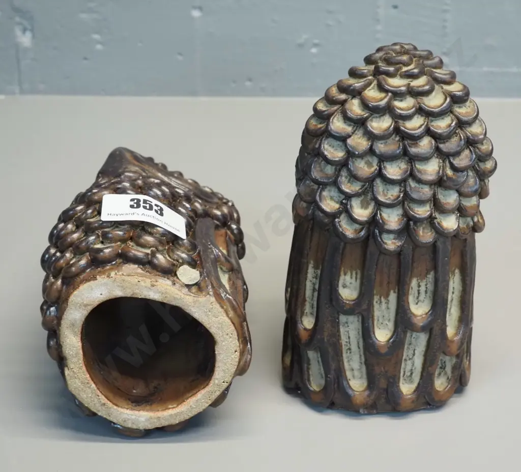 pair of Peggy Stedman pottery tea light owls, chip to one feather H- 200 Image 1++