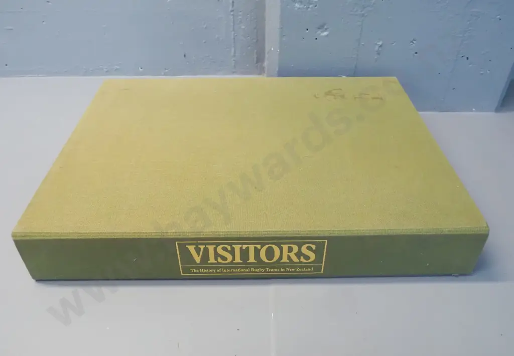 large cased hard-cover book - limited edition of 1200 - "The Visitors - The History of International Rugby Teams in New Image 1++