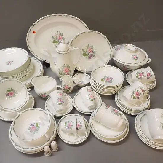 large quantity of Susie Cooper "Fragrance" dinnerware including 8 trios, 6-piece coffee set with pot, ashetts, 6 dinner,