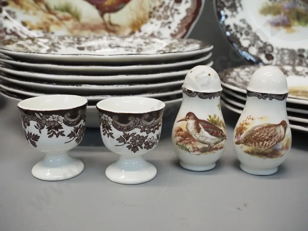 assorted Royal Worcester Palissy "Game series" tableware with game bird motifs incl. ahsett, soup and dinner plates, Image 1++