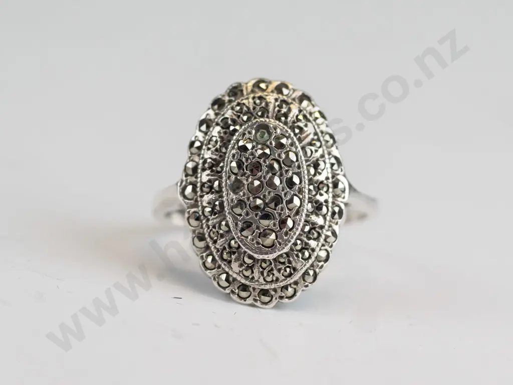 silver marcasite ring stamped silver Image 1++