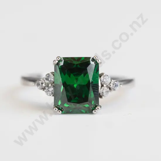 silver green stone ring stamped S925